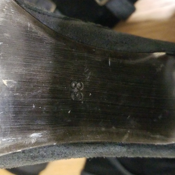 Boots - Picture 3 of 5